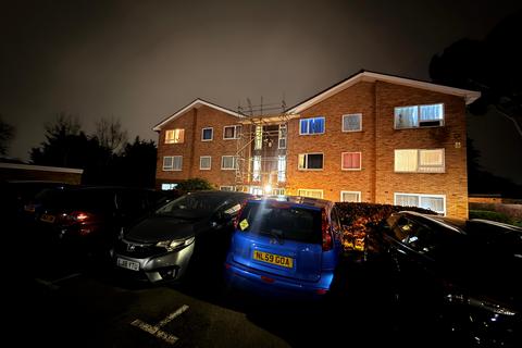 1 bedroom flat to rent, Collapit Close, Harrow HA1