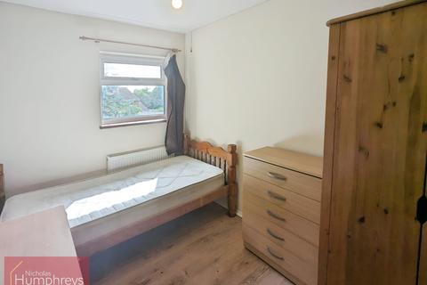 undefined, Gorse Close, Hatfield AL10