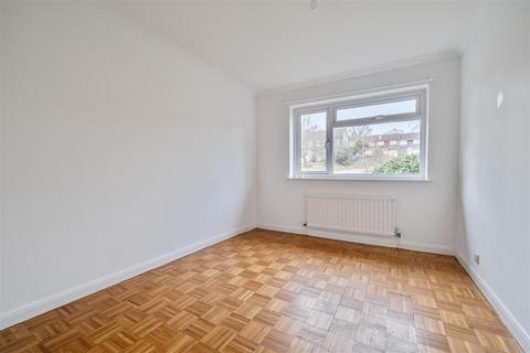 undefined, Tudor Drive, Yateley GU46