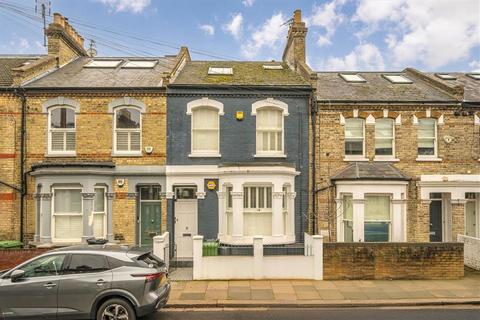 2 bedroom flat for sale, Chaldon Road, London SW6