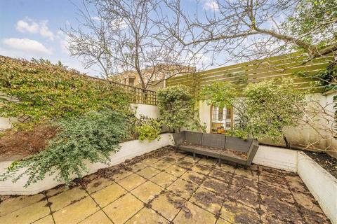 2 bedroom flat for sale, Chaldon Road, London SW6