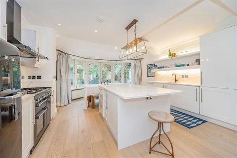 2 bedroom flat for sale, Chaldon Road, London SW6