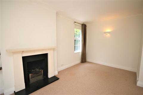 2 bedroom flat to rent, Belmont Close, Cockfosters, EN4