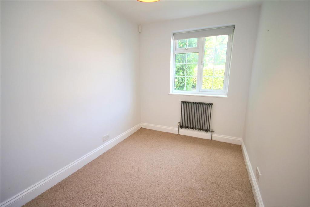 Bedroom 2: