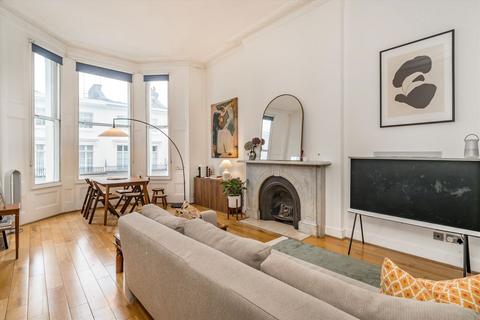 2 bedroom flat for sale, Campden Grove, LONDON W8