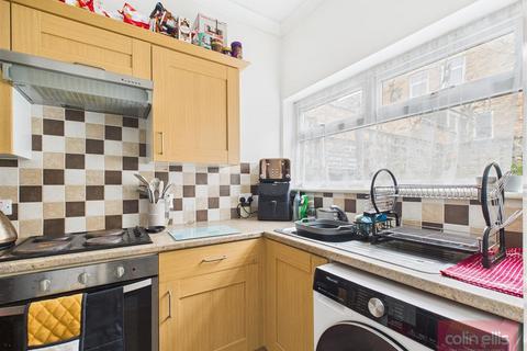 2 bedroom terraced house for sale, Caledonia Street, Scarborough