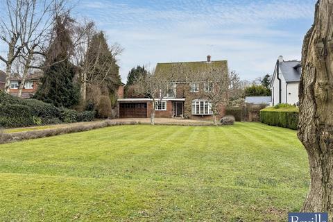4 bedroom detached house for sale, Chiltern Road, Henley-On-Thames RG9