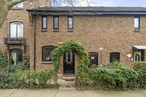 2 bedroom terraced house to rent, Colebeck Mews, London, N1