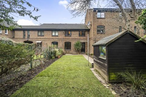2 bedroom terraced house to rent, Colebeck Mews, London, N1
