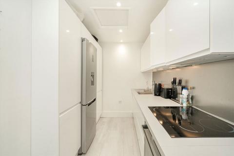 1 bedroom flat to rent, Sinclair Road, London W14