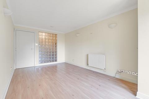undefined, Townhead Gardens, Kilmarnock, KA3