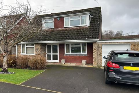 4 bedroom chalet for sale, Fairview Drive, Hythe SO45