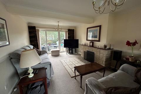 4 bedroom chalet for sale, Fairview Drive, Hythe SO45