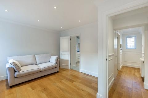 1 bedroom flat for sale, Chelsea Manor Street, London SW3