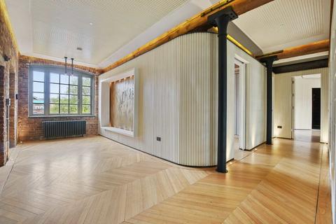 3 bedroom flat to rent, Belmont Street, London NW1