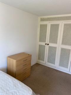 4 bedroom terraced house to rent, Corban Road, 5