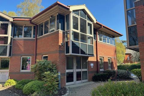 Office to rent, Dukes Ride Crowthorne RG45 6LS