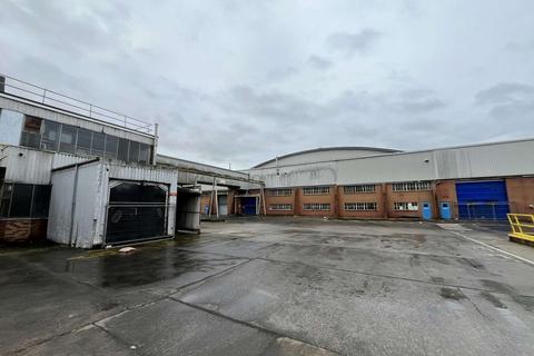 Warehouse to rent, Station Rd Yate BS37 5HR