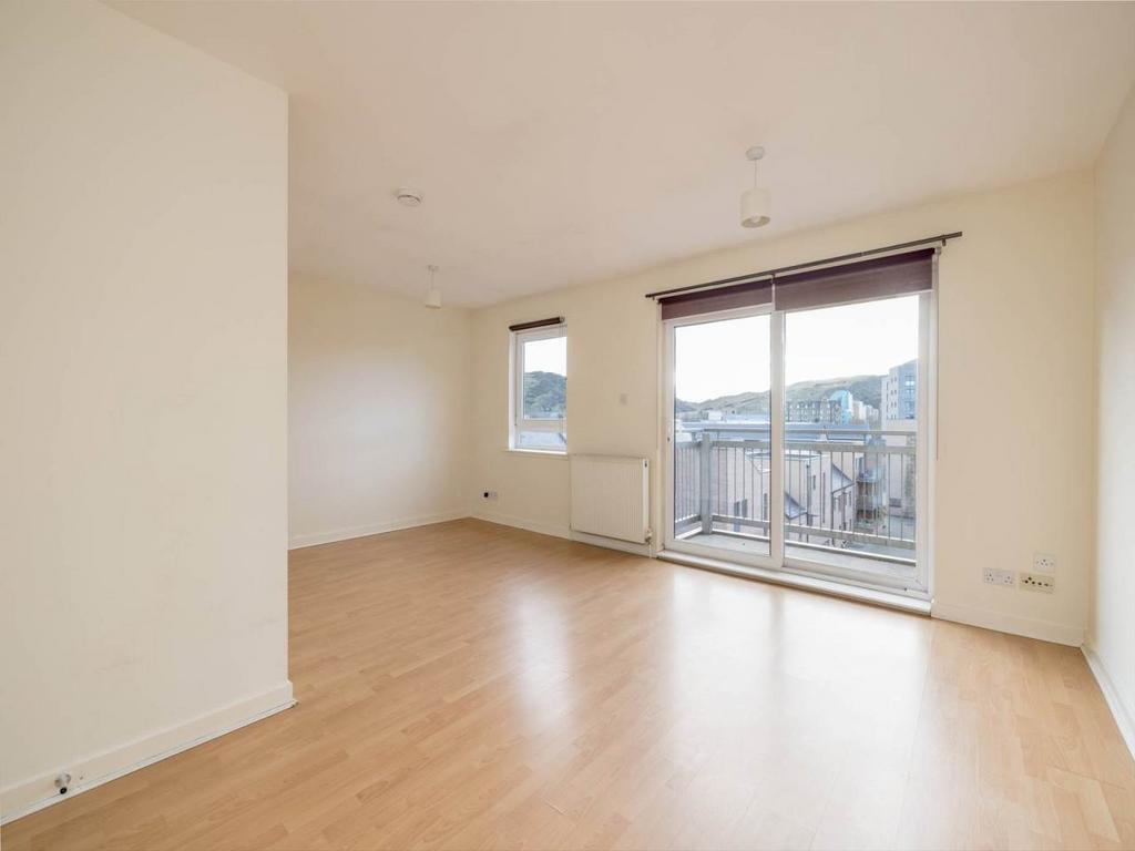 77121 Albion Gardens 