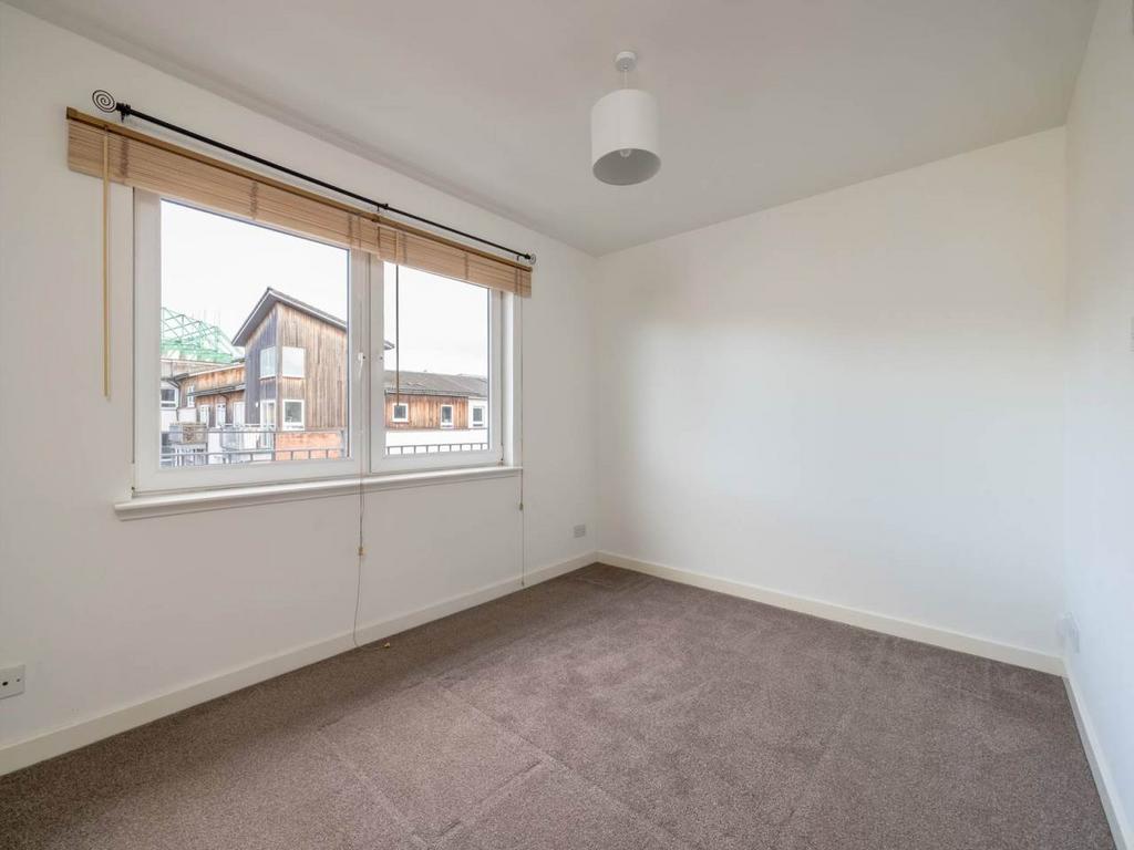 77121 Albion Gardens 