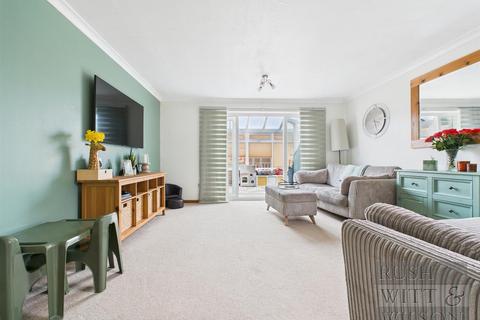 3 bedroom end of terrace house for sale, Kingsley Close, St. Leonards-On-Sea