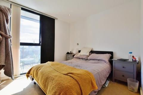 undefined, Millennium Tower, 250 The Quays, Salford, M50