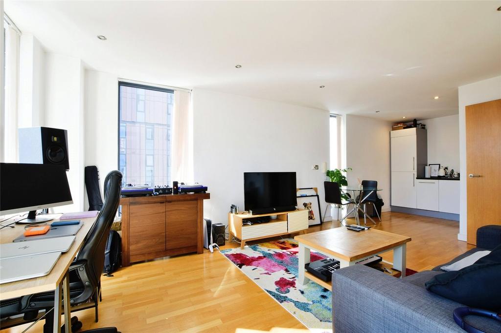 Living Room 4