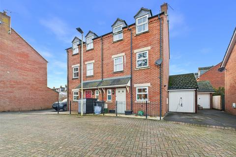 undefined, Mount Pleasant Kingsway, Quedgeley, Gloucester, Gloucestershire, GL2