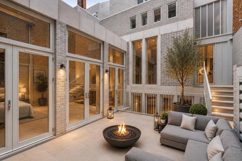 undefined, Dilke Street London SW3
