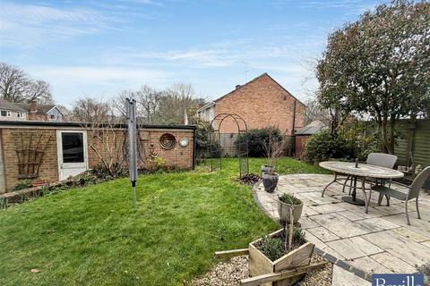 4 bedroom detached house for sale, Pond End Road, Sonning Common Reading RG4