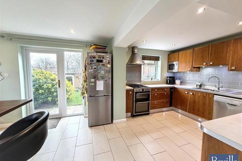4 bedroom detached house for sale, Pond End Road, Sonning Common Reading RG4