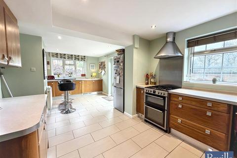undefined, Pond End Road, Sonning Common Reading RG4