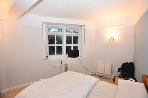 undefined, Devon House Drive, Bovey Tracey, Devon.