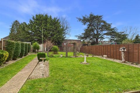 3 bedroom semi-detached house for sale, The Triangle, Longlevens, Gloucester