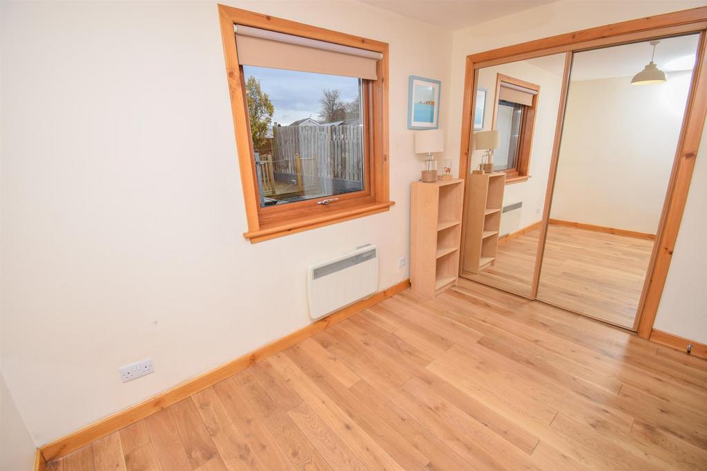 BEDROOM TWO-2.jpg