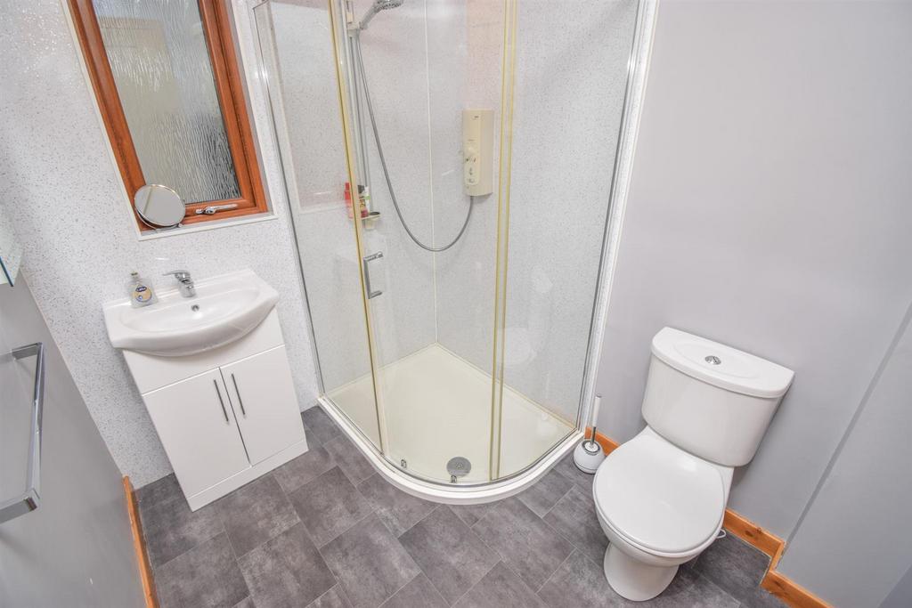 SHOWER ROOM-2..jpg