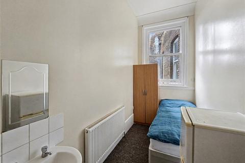 1 bedroom property to rent, Streatham High Road, London, SW16