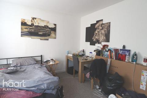 3 bedroom terraced house for sale, Braemar Road Plaistow, London