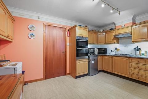 3 bedroom bungalow for sale, Romangate, Dunning PH2