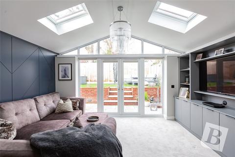 3 bedroom semi-detached house for sale, Windley Tye, Chelmsford, Essex, CM1