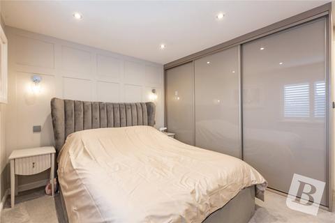3 bedroom semi-detached house for sale, Windley Tye, Chelmsford, Essex, CM1