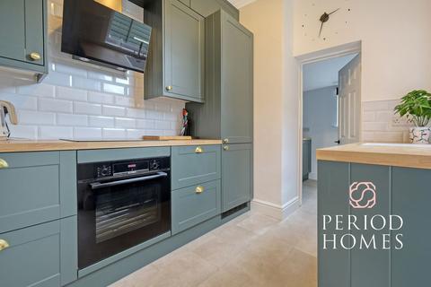 2 bedroom end of terrace house for sale, Rochford Road, Chelmsford