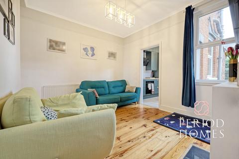 2 bedroom end of terrace house for sale, Rochford Road, Chelmsford