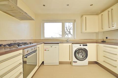 2 bedroom apartment for sale, Downham Court, Long Lodge Drive, WALTON-ON-THAMES, KT12