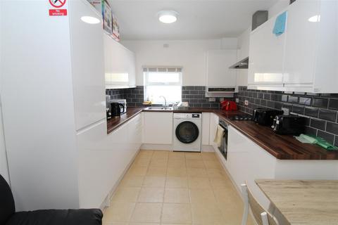 4 bedroom house to rent, Copper Street, Cardiff CF24