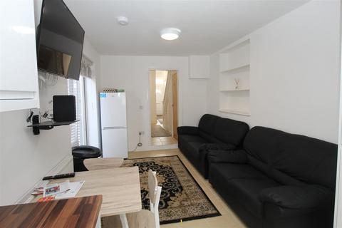 undefined, Copper Street, Cardiff CF24