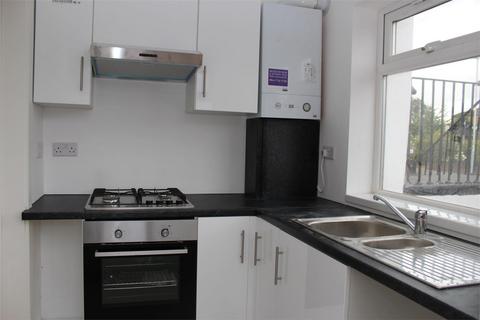 1 bedroom flat to rent, Victoria Road, Ruislip