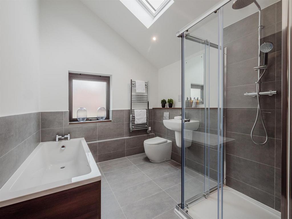 Top Floor Bathroom