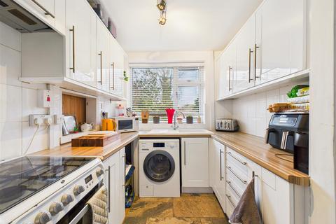 2 bedroom semi-detached house for sale, Kirkham Close, Hessle