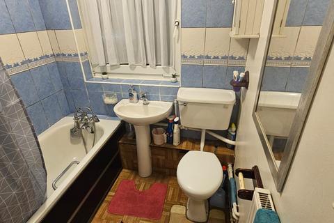 undefined, Clements Court, Green Lane, HOUNSLOW, Greater London, TW4